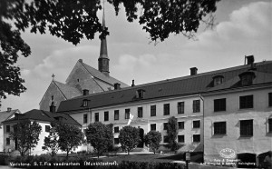 Vårt första ”hem” var vandrarhemmet på Vadstena kloster. 